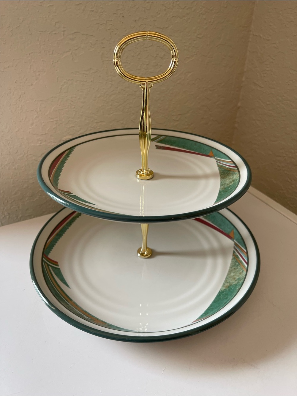 Noritake Stoneware 'New West' 2 Tiered Serving Tray